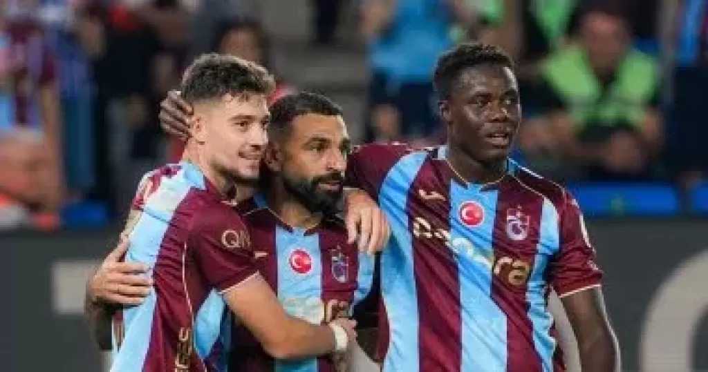 محمد صلاح يسجل ويصنع ويقود طرابزون لاكتساح جنتشلربيرليجي بخماسية