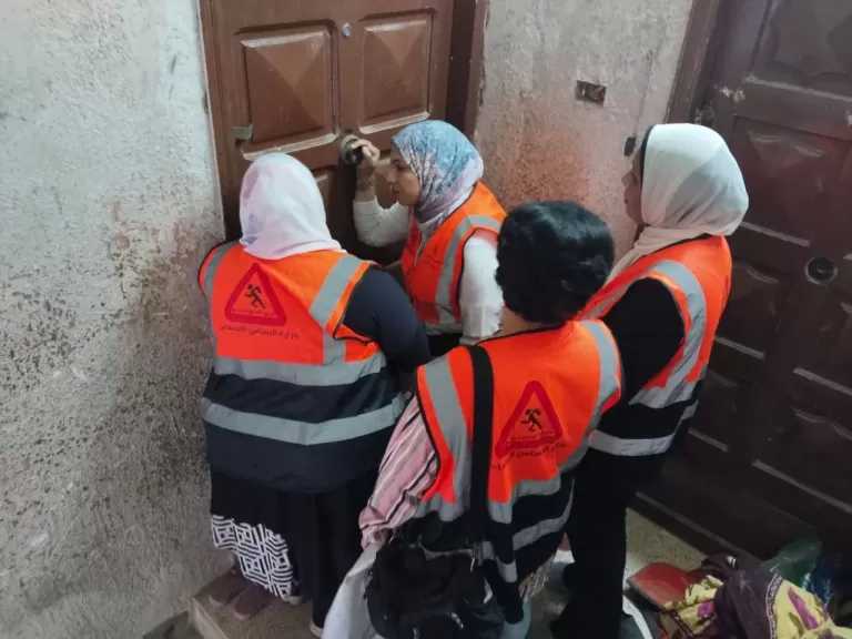 رحلت الأم ولم تغب وصيتها.. رحلة إنسانية لفريق التدخل السريع لحماية 3 أطفال ورعاية مستقبلهم