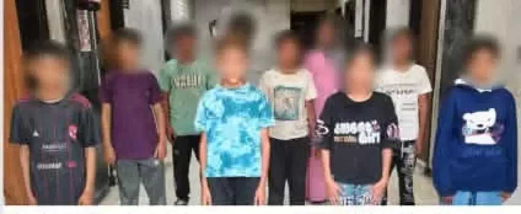 الداخلية تضبط 14 متهما باستغلال 10 أطفال في التسول بالجيزة