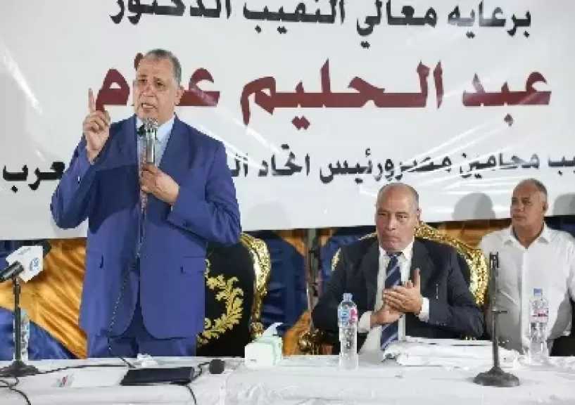 نقيب المحامين يكرم أبناء المحامين المتفوقين بجنوب الجيزة ويستعرض خطة تطوير الخدمات