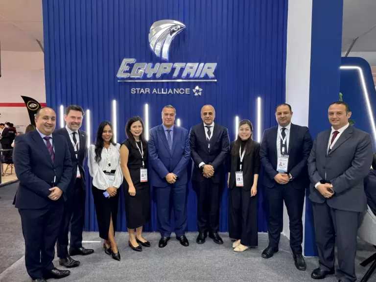 مصر للطيران تبحث تشغيل رحلات مباشرة بين القاهرة ولندن اعتبارًا من عام 2027