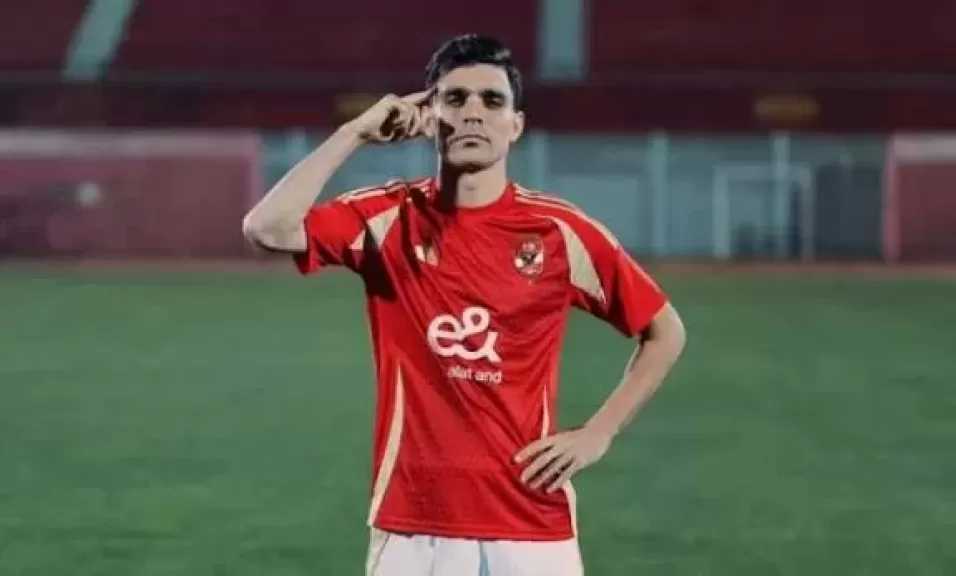 الأهلي يحسم موقفه من تجديد عقد بن شرقي خلال أيام