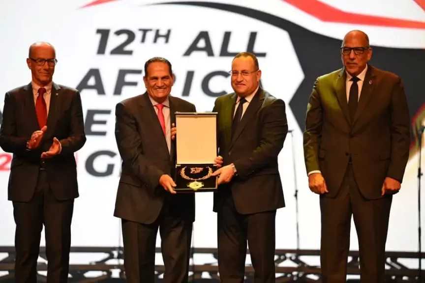 وزير التعليم العالي يؤكد: الفنون والثقافة لغة مشتركة لتقريب الشعوب وتجسيد شعار ”شعلة واحدة.. قارة واحدة”