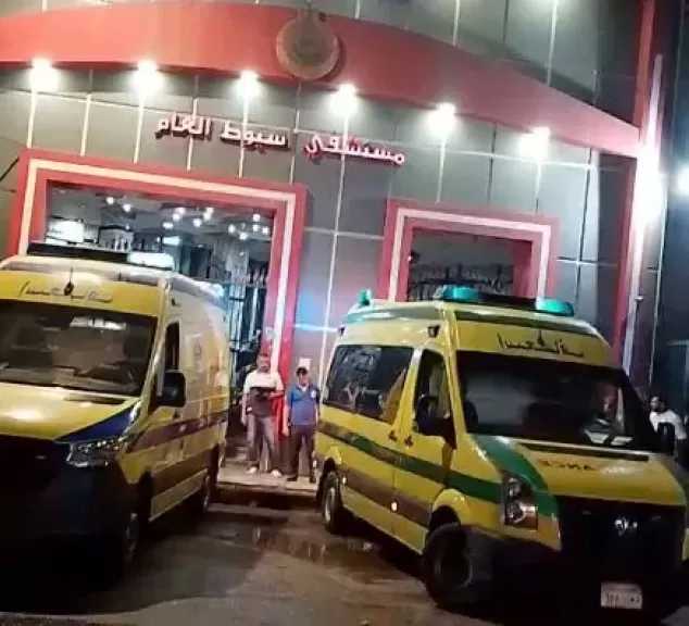 محافظ أسيوط: نقل أطفال حضانات المستشفى العام إلى مستشفيات أخرى بسبب الحريق