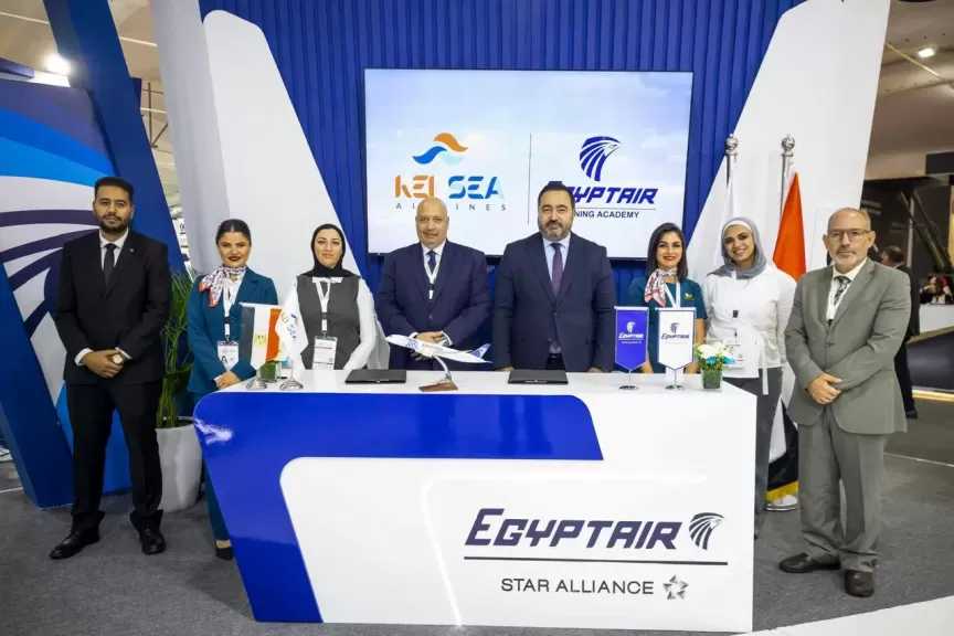 أكاديمية مصر للطيران للتدريب توقع اتفاقية تعاون مع شركة البحر الأحمر للطيران