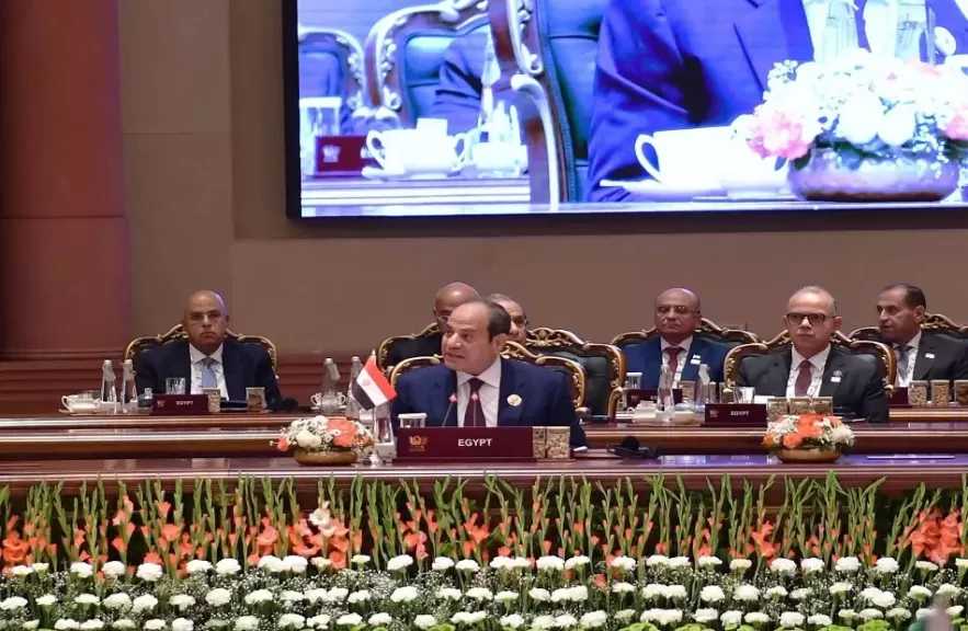 الرئيس السيسي: مصر تولى أهمية خاصة لاستدامة البنية التحتية وشبكات النقل واللوجستيات