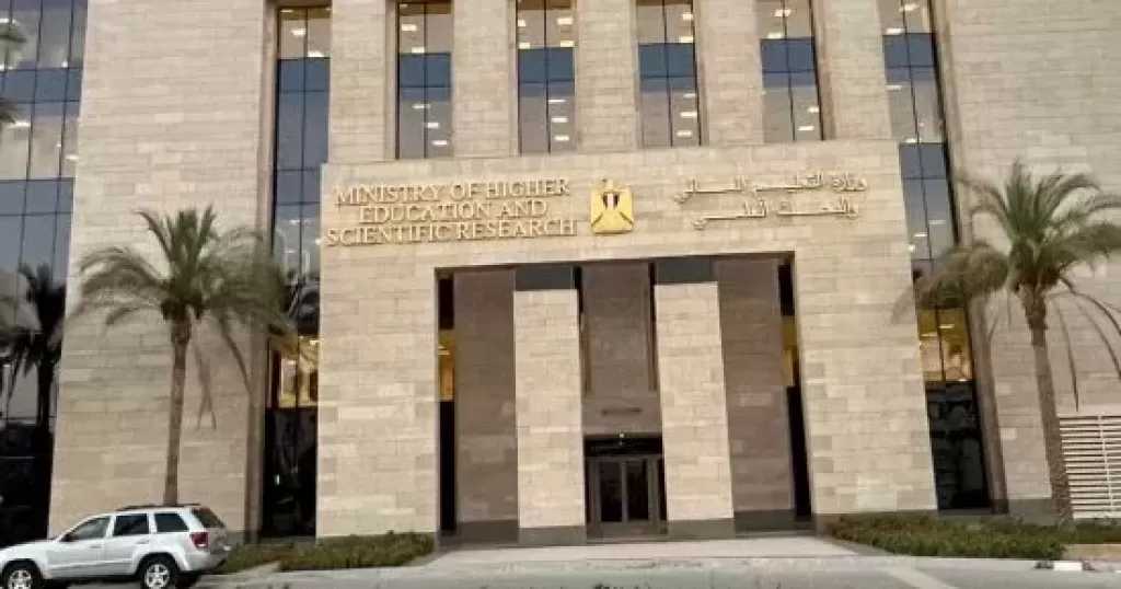هل ثواب الحج الفاخر أقل من الاقتصادى لفارق المشقة والمجهود.. أزهرى يجيب