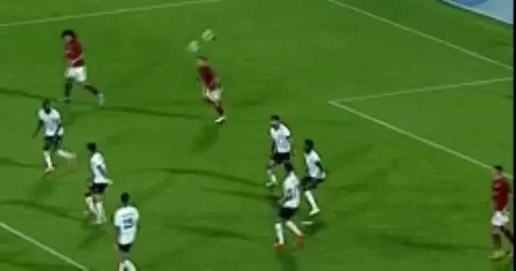 سيراميكا يهزم البنك الأهلى بثنائية «بوبو وقلاوة» ويعتلى صدارة الدورى مؤقتا