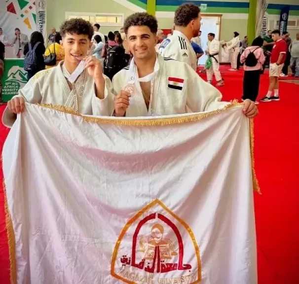 القاهرة 2026.. الجامعة الأمريكية بالقاهرة تهيمن على ذهبيات التنس الأرضي و3 برونزيات لطلاب جامعة الزقازيق