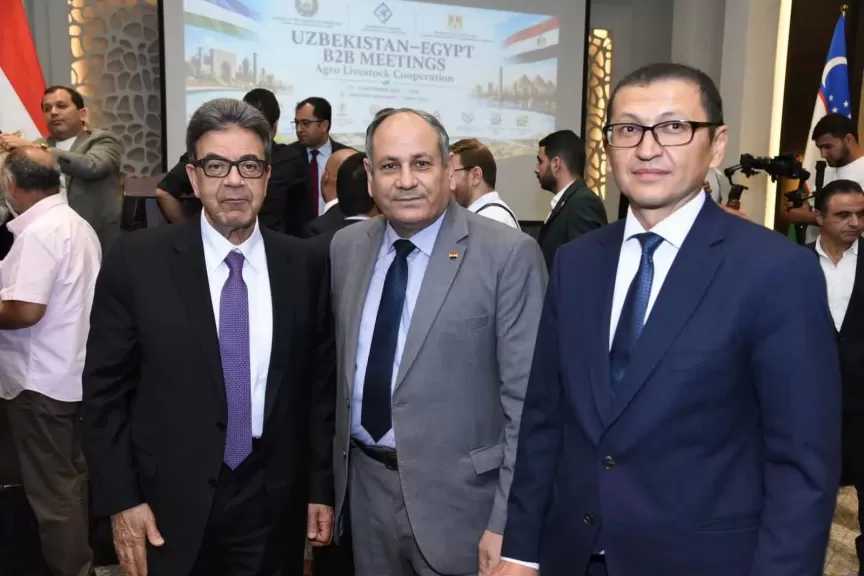 نقيب البيطريين يبحث مع سفير أوزبكستان فرص عمل للأطباء المصريين