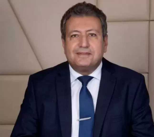 طارق شكري: إنشاء اتحاد للمطورين العقاريين ينظم السوق ويحاسب المخالفين.. والعقوبات تصل لإلغاء الرخصة