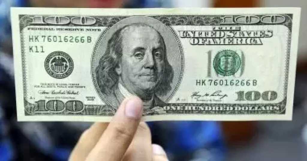 51.87 جنيه سعر الدولار فى بنك قناة السويس اليوم الإثنين