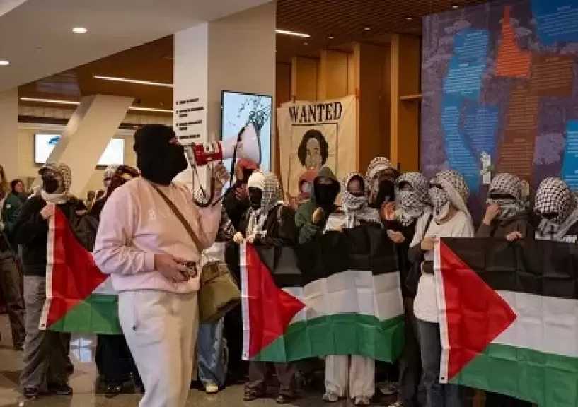إسقاط مشروط لتهم بحق 5 متظاهرين مؤيدين للفلسطينيين بجامعة أمريكية