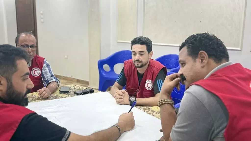 الهلال الأحمر ببورسعيد يبحث خطط التطوير وتعزيز التكامل المؤسسي