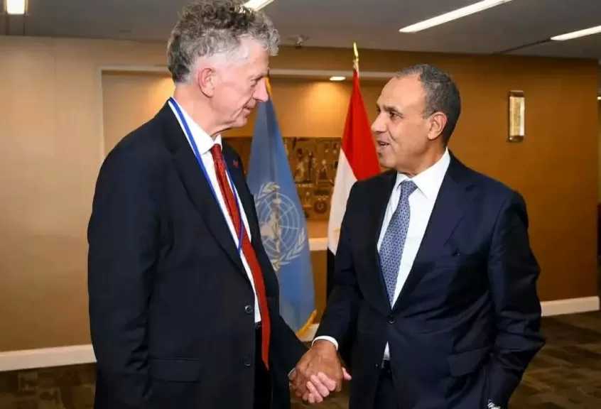 وزير الخارجية يبحث مع مستشار الأمن القومي البريطاني سبل تعزيز العلاقات الثنائية والتطورات الإقليمية