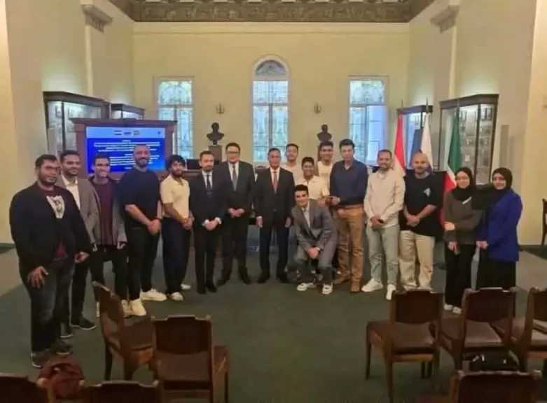 سفير مصر في موسكو يلتقي بالطلاب المصريين الدارسين في جمهورية تتارستان الروسية