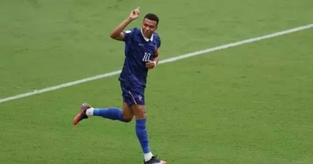 ‎‏زيدان يعلن قادة منتخب فرنسا.. مبابي يحتفظ بشارة القيادة وديمبيلي نائبًا