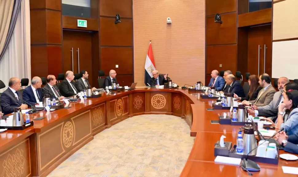 نائب رئيس الوزراء للشئون الاقتصادية يتابع موقف مشروعات ”القابضة للسياحة والفنادق” والتوسعات الجديدة