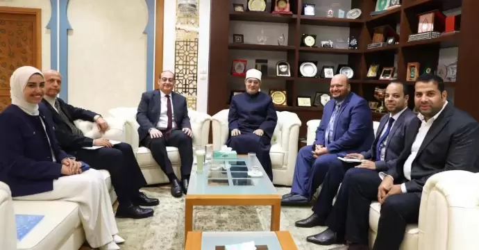 المفتي يبحث مع مساعد وزير الخارجية للعلاقات الثقافية آفاق التعاون