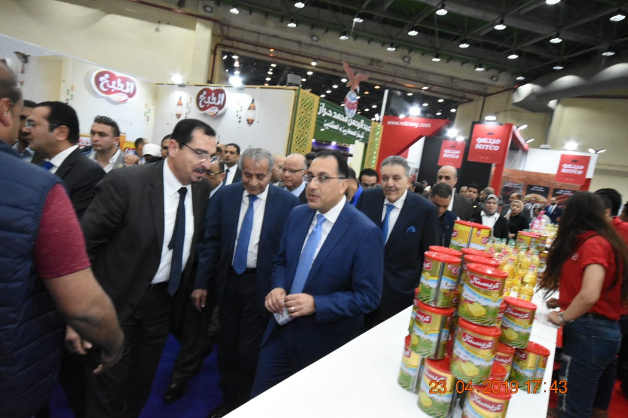 fe5df232cafa4c4e0f1a0294418e5660.jpg