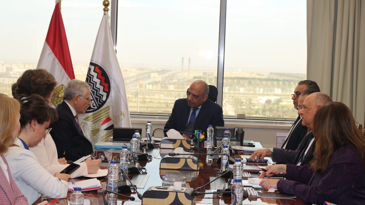 fe5df232cafa.jpg