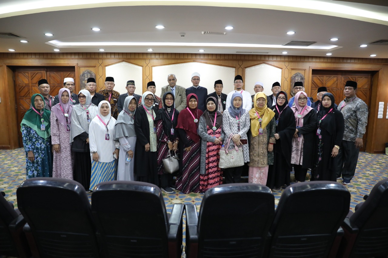 b19cc399064184f2ff473cca1e57253c.jpg